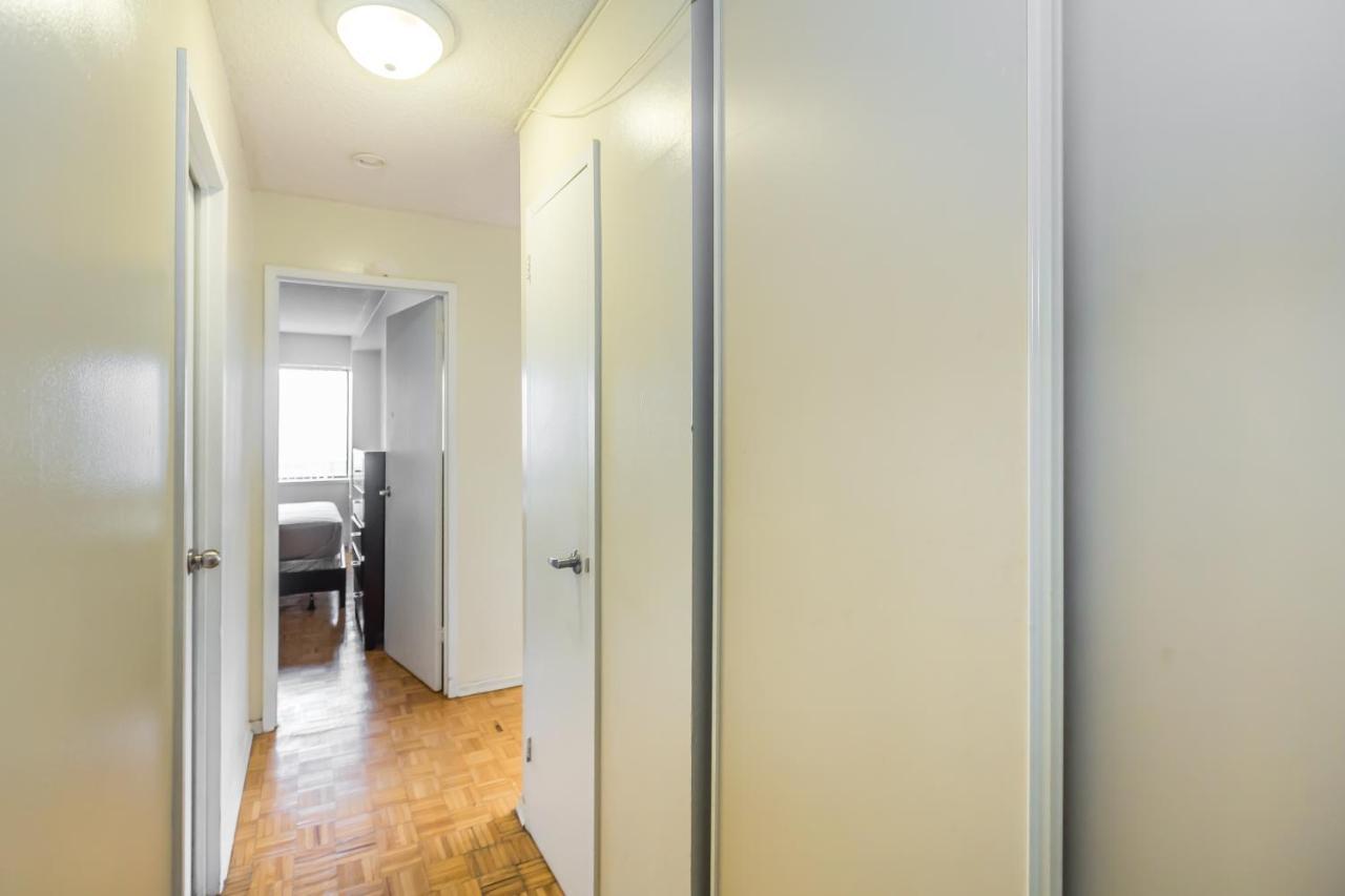 Appartement Toronto Furnished Living-Gerard Extérieur photo