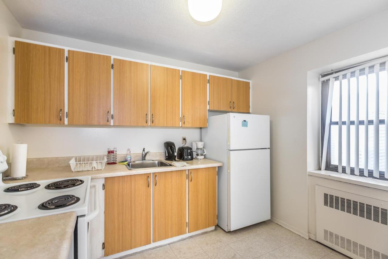 Appartement Toronto Furnished Living-Gerard Extérieur photo