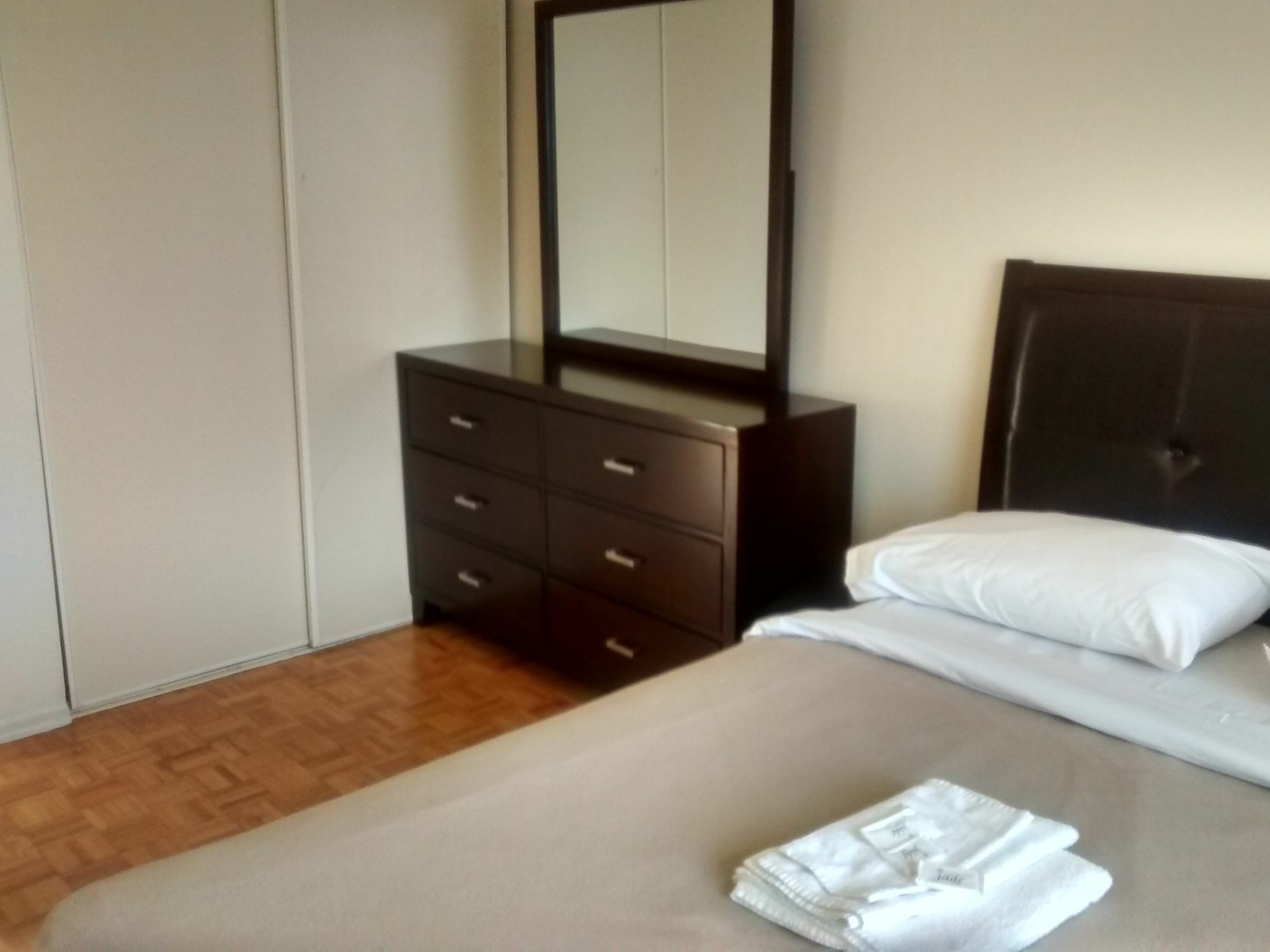 Appartement Toronto Furnished Living-Gerard Extérieur photo